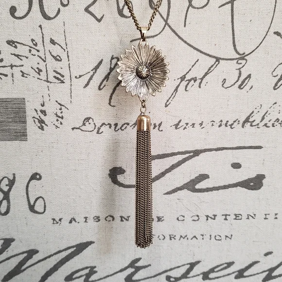 Reversible tassel pendant necklace - Picture 4 of 11